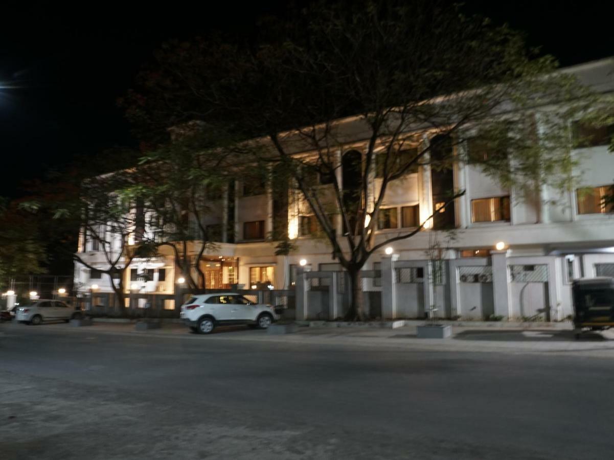 Palette Four Seasons Recreation Resort Jalgaon Экстерьер фото