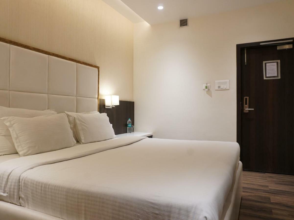 Palette Four Seasons Recreation Resort Jalgaon Экстерьер фото